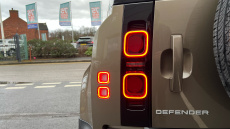 Land Rover Defender 3.0 D250 SE 110 5dr Auto Diesel Estate